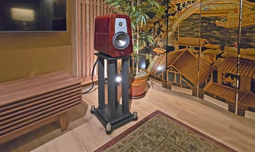 Customer photo review of Grandis GR6 6.5" 2-Way High Fidelity Bookshelf Speaker Pair