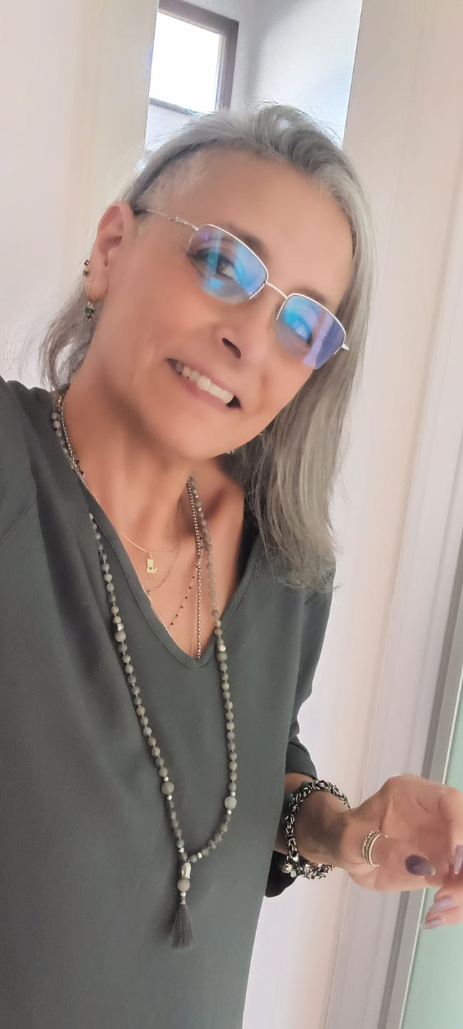 Customer photo review of Mini Mala in Labradorite with Buddha