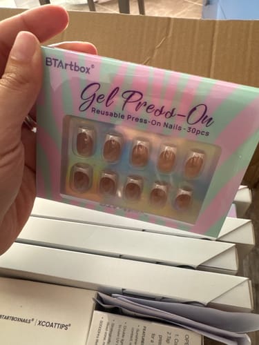 Customer photo review of Wheat Short Square Nails - Press On Nails