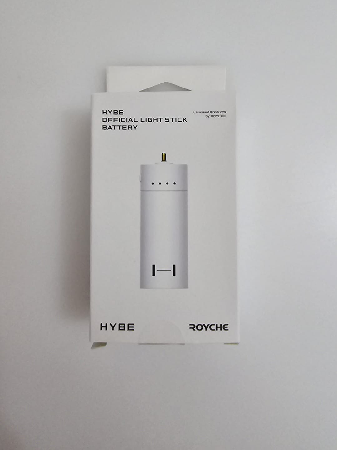 Customer photo review of HYBE OFFICIAL LIGHT STICK BATTERY