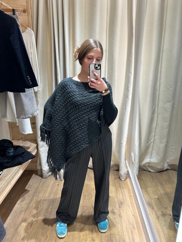 Customer photo review of Poncho Flecos Gray