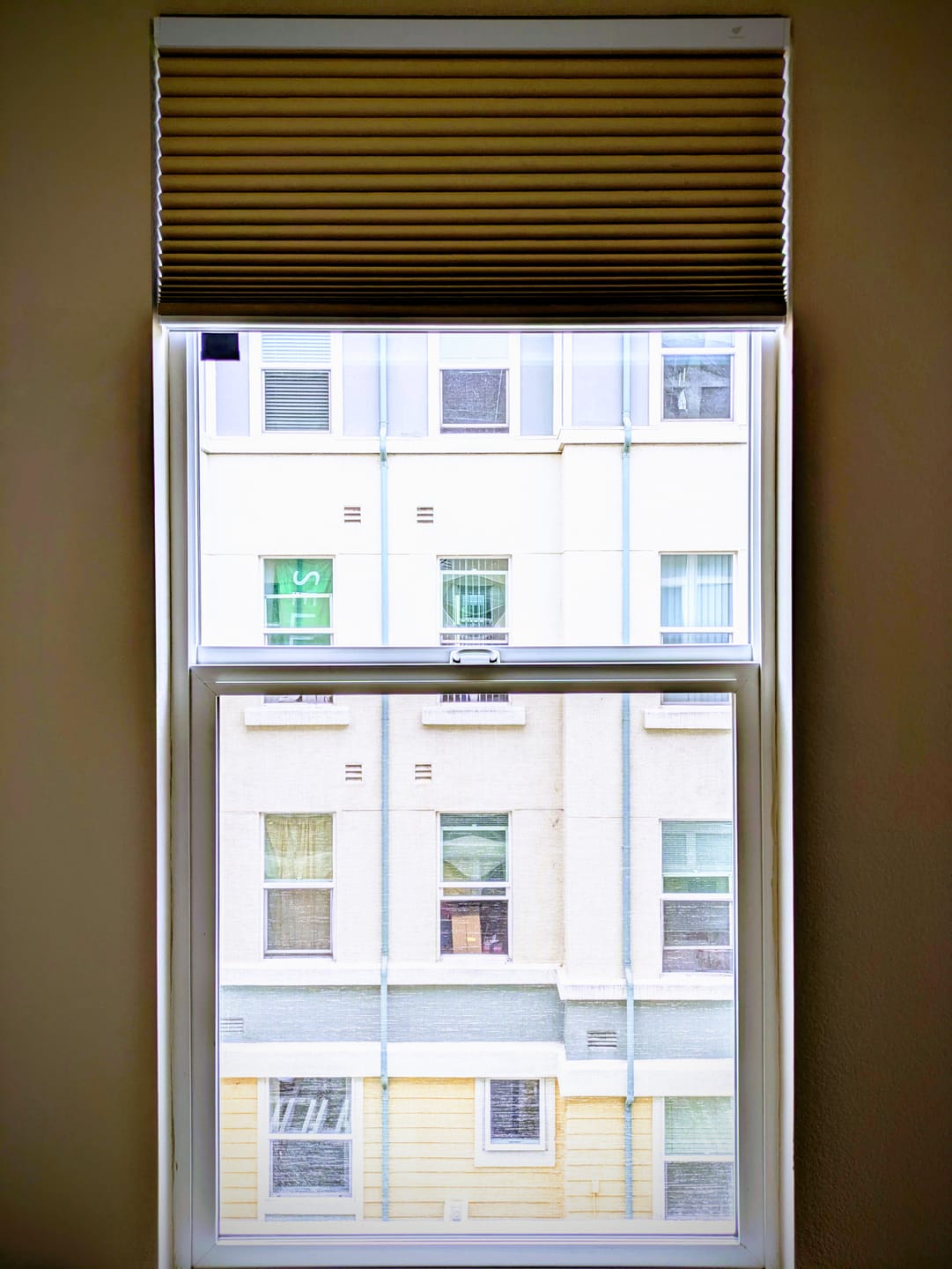 Customer photo review of SmartWings Motorized Blackout Cellular Shades Nowa