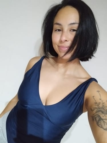 Customer photo review of TOP ROSIE AZUL MARINO