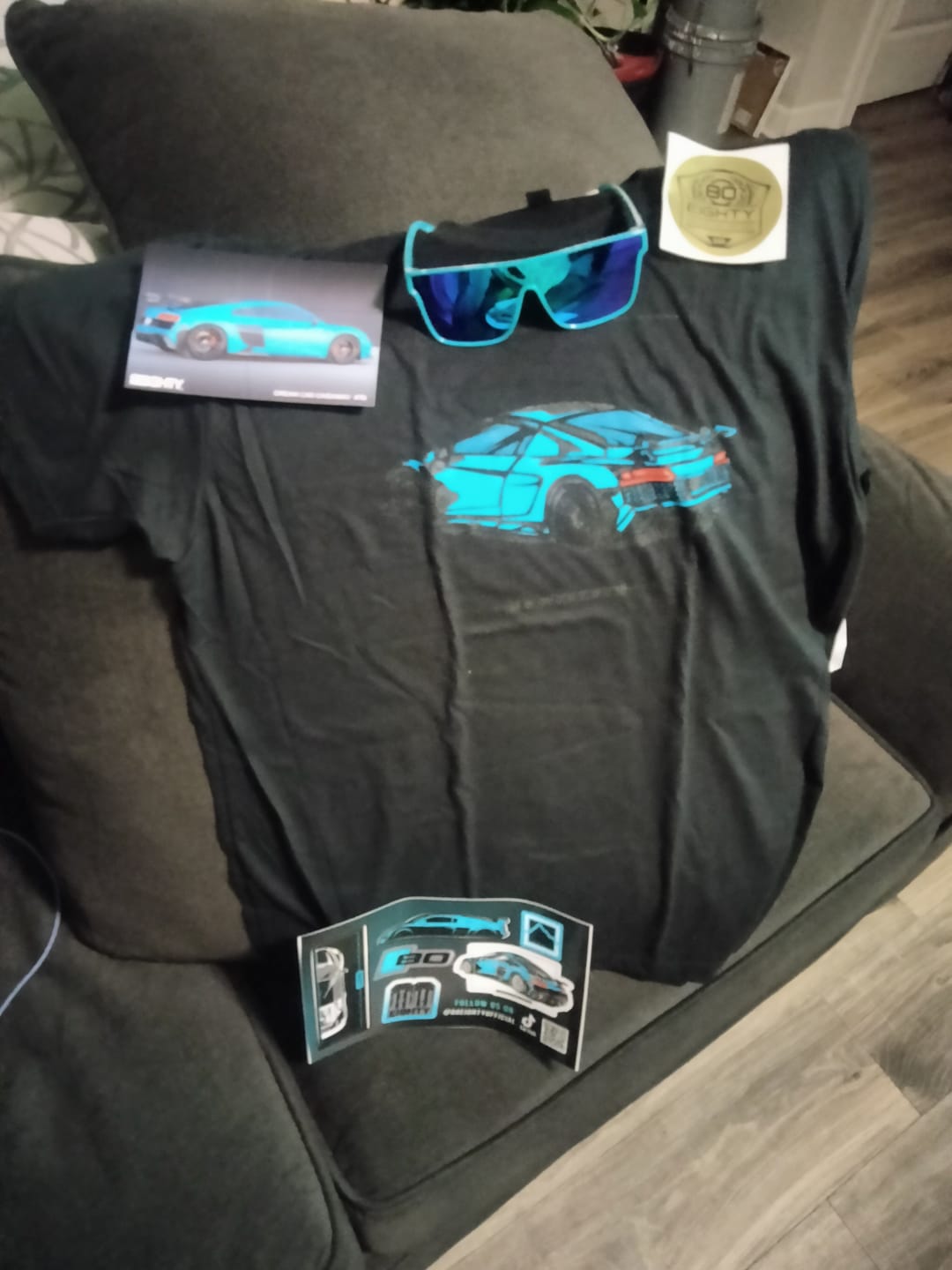 Customer photo review of 80Eighty® UPF 50+ Sun Hooded Shirt
