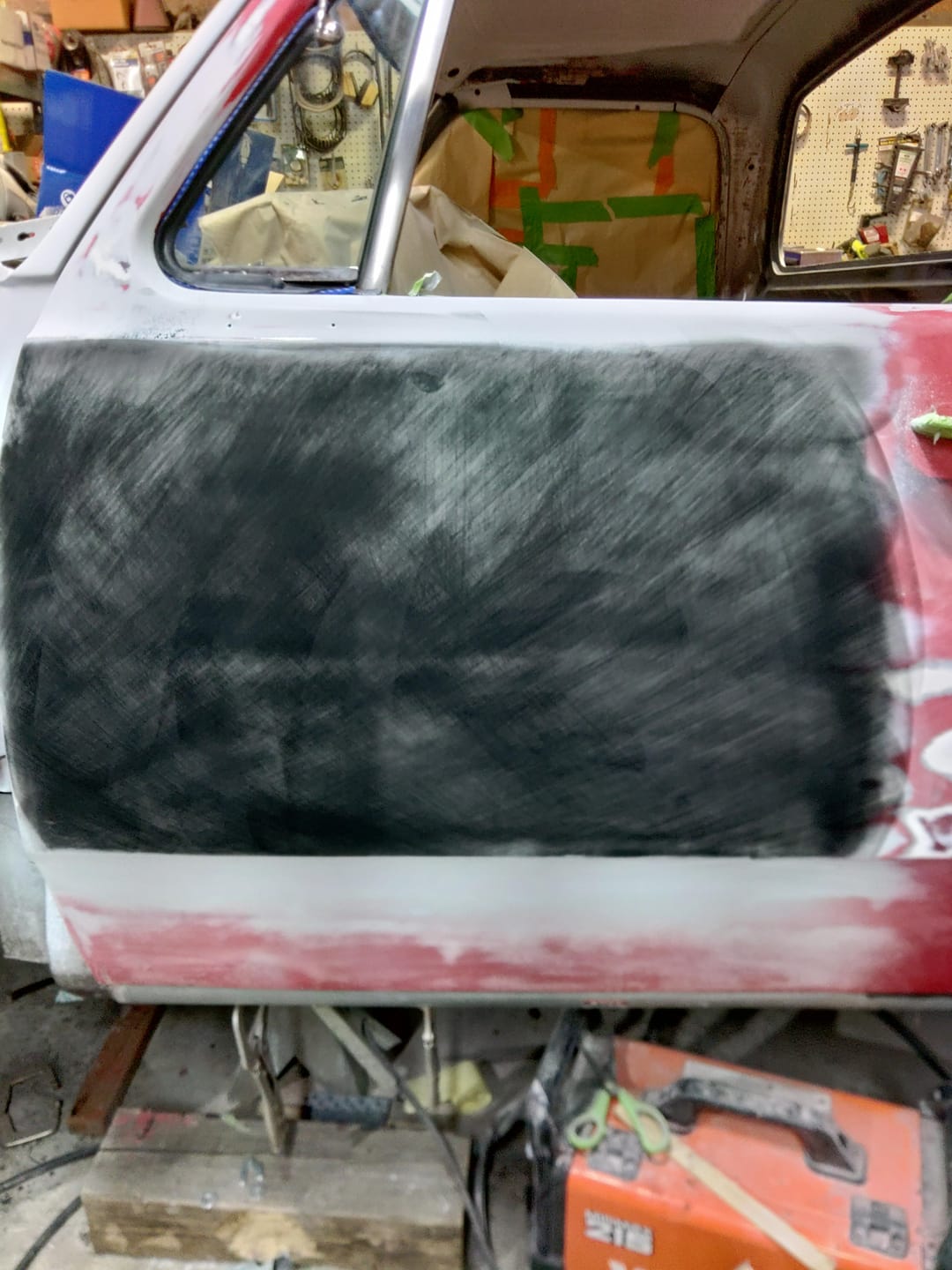 Customer photo review of Linear 150g Dry Sandpaper (STICKY BACKED)