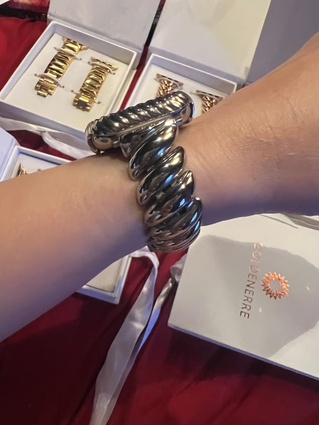 Customer photo review of NEW! Cable Twist Stainless Steel Band for the Apple Watch