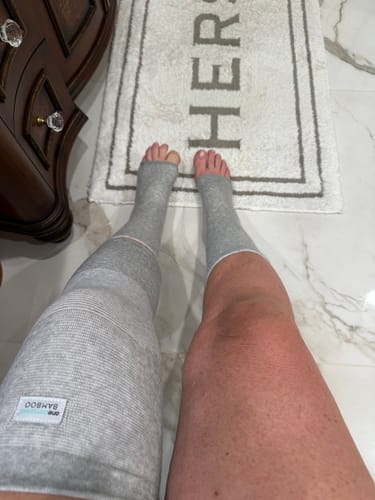 Customer photo review of Premium Bamboo Knee Sleeve (Single)