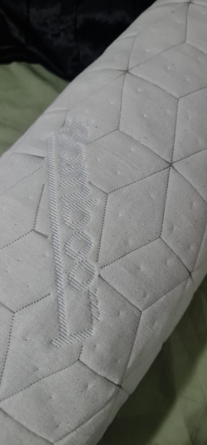 Customer photo review of Travesseiro de Corpo IWS Snow® Body - Edição Limitada