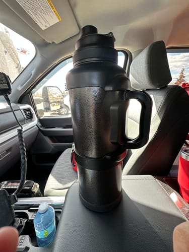 Customer photo review of 135 oz Titan Bottle