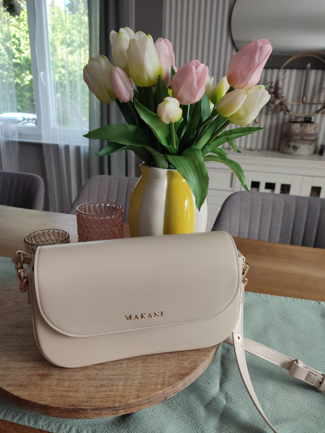Customer photo review of CHLOIE - CREME