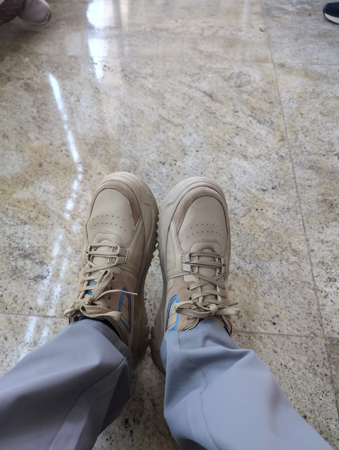Customer photo review of Bacca Bucci EVOLVE - The Ultimate Low-Top Sneakers for Men