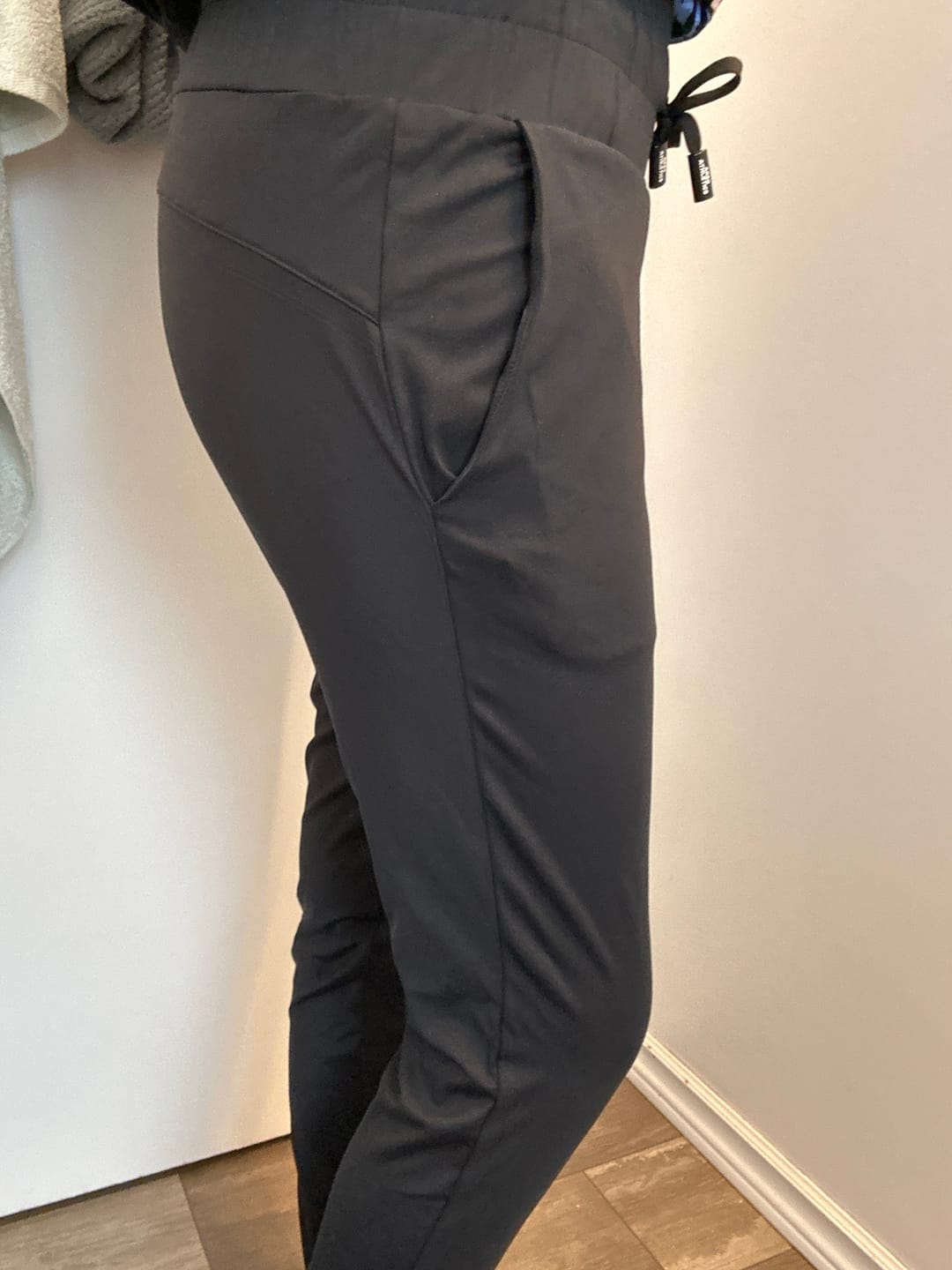 Customer photo review of Formation Joggers