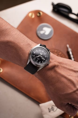 Customer photo review of W.O.E. FKM Rubber Watch Strap - NEW