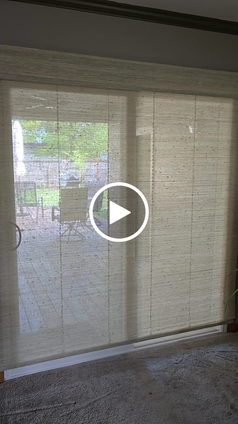 Customer video review of SmartWings Motorized Woven Wood Shades 50%/70%/100% Blackout