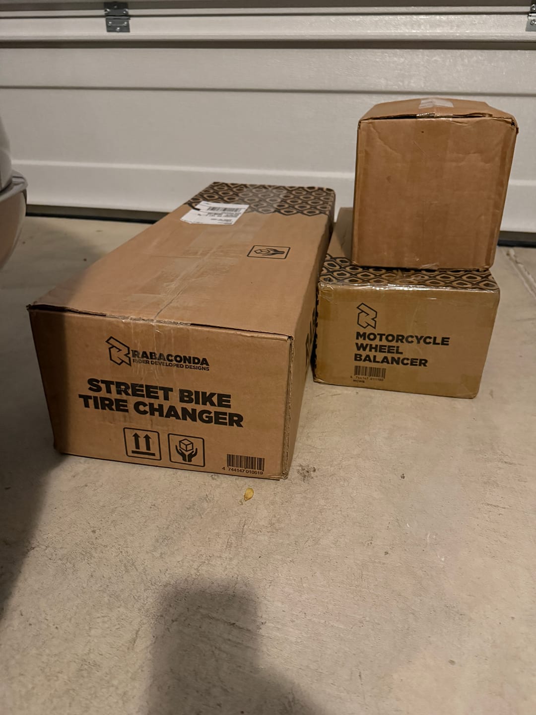 Customer photo review of Rabaconda Street Bike Tire Changer