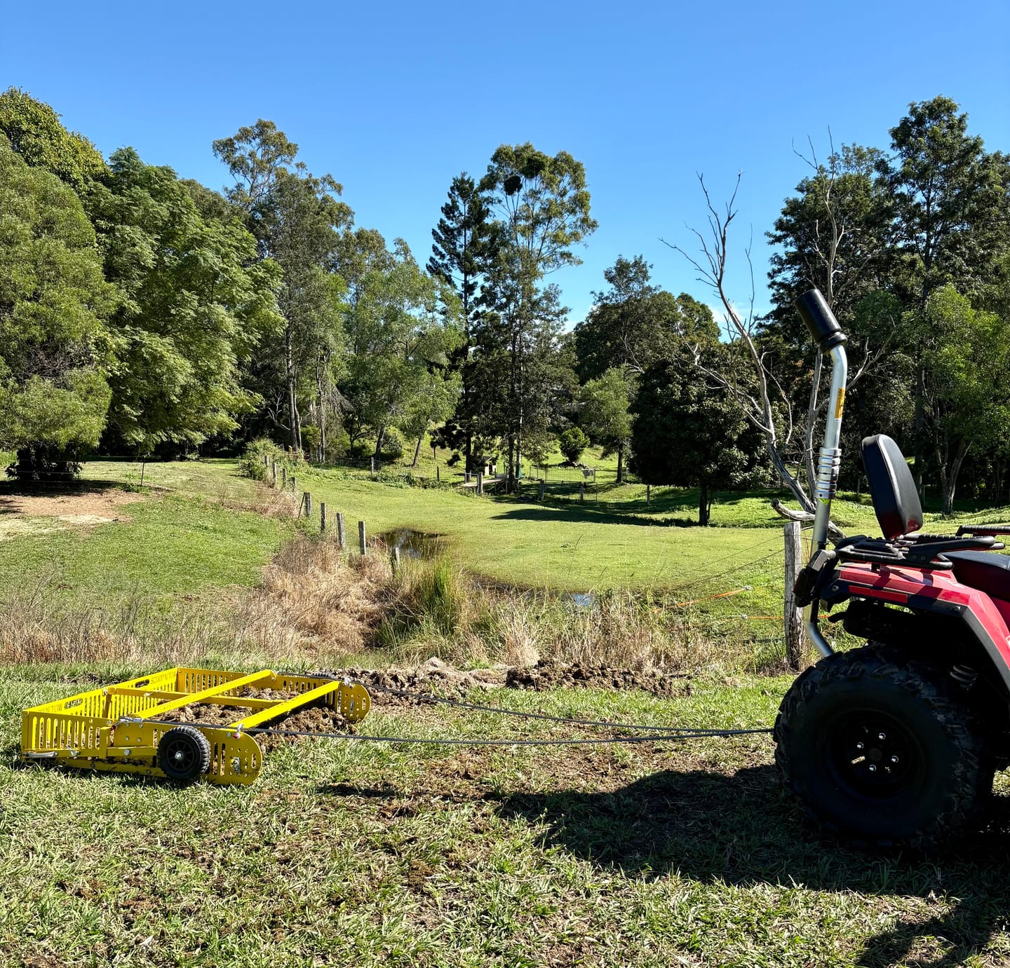 Customer photo review of Scoop'N'Tow Manure Scooper / Paddock Field Cleaner + Trailer
