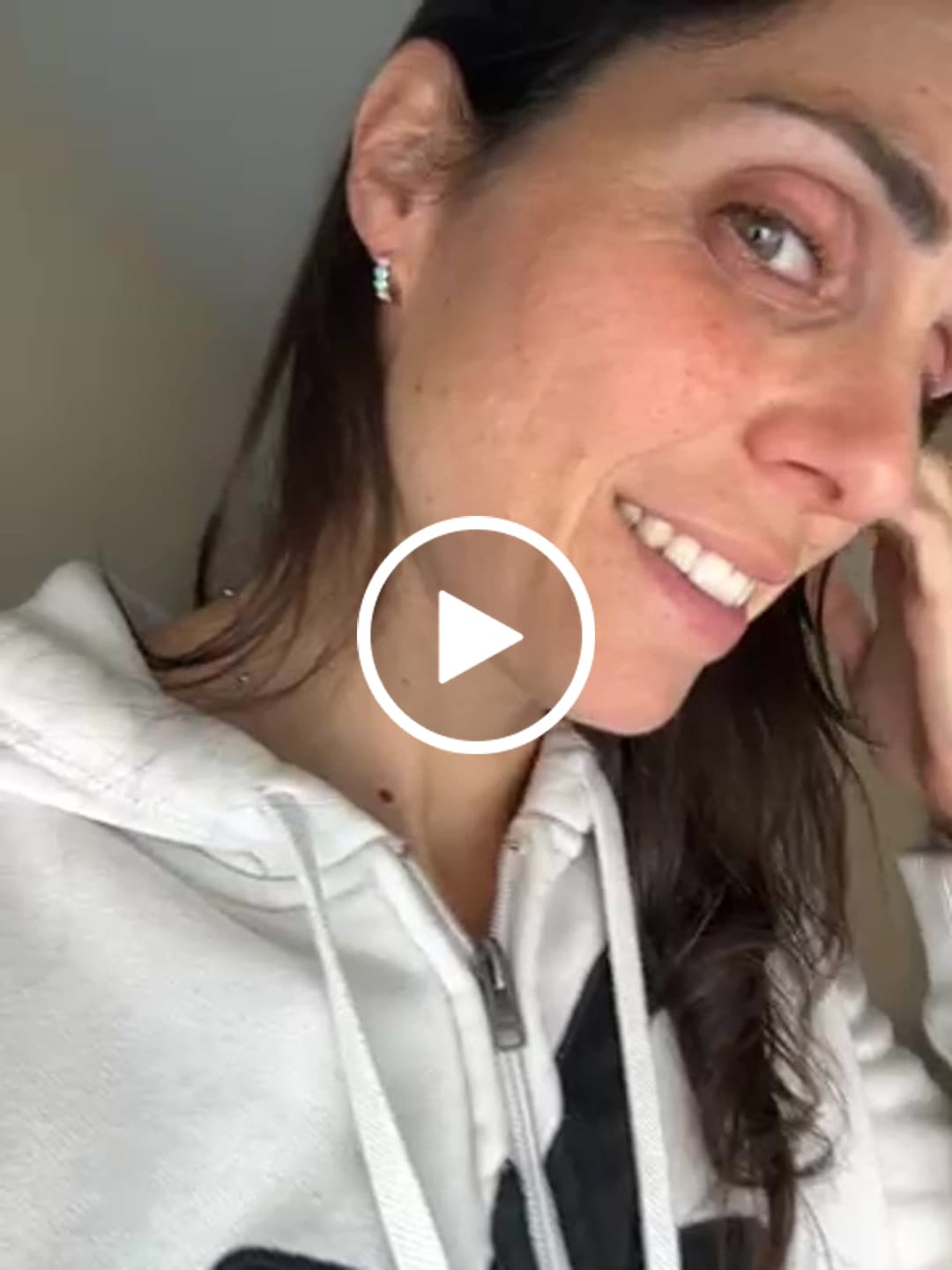 Customer video review of Pendientes Colorful Love