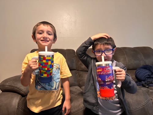 Customer photo review of Flowers Spill Proof Kids CREWCUP 20oz