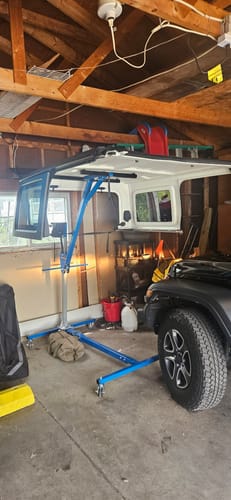 Customer photo review of EZ 4x4 Hard Top Remover Lift | For Wranglers 1997+ TJ JK JKU JL JLU 2 and 4 Door Lifted Wranglers and Ford Broncos