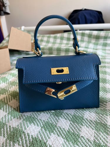 Customer photo review of The Kate Bag