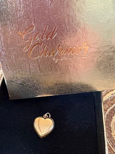 Customer photo review of 9ct 375 Gold Vintage Heart Charm (1959)