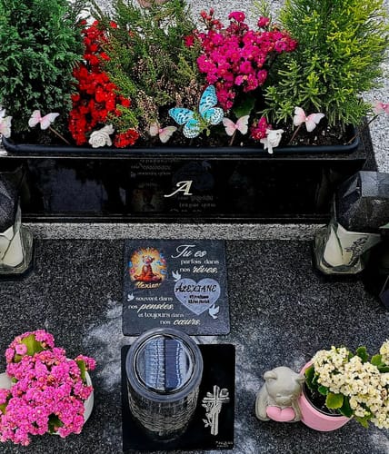 Customer photo review of Plaque Commémorative Personnalisée en Ardoise - Hommage à un Être Cher