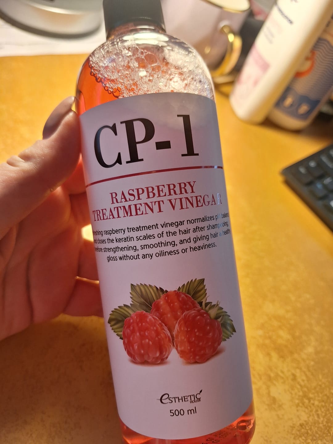 Customer photo review of Kondicionieris-skalotājs matiem ar sastāvā iekļautu aveņu etiķi Esthetic House CP-1 Raspberry Treatment Vinegar