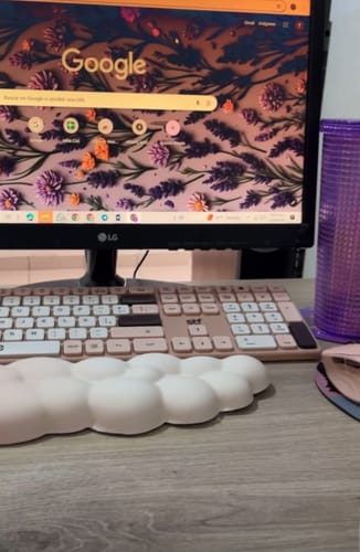 Customer photo review of Kit Teclado inalámbrico + Reposa muñecas  | STF VIVA | Para computadora rosa