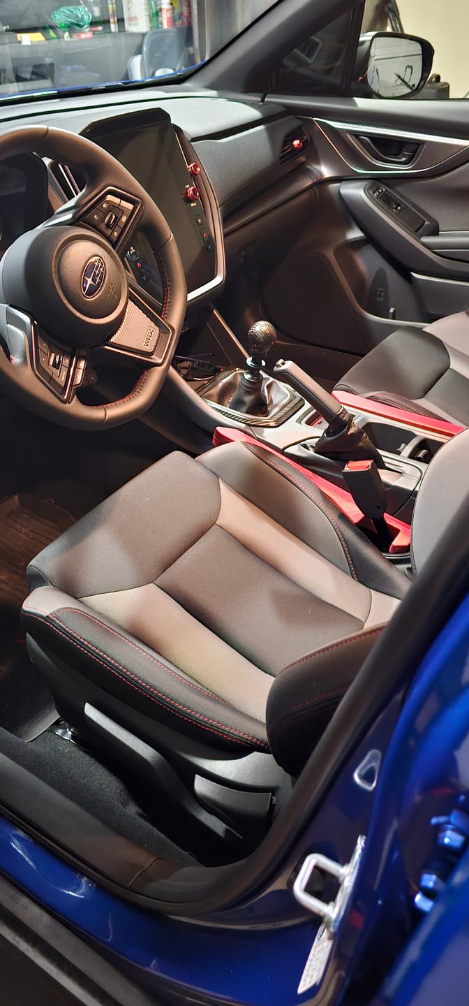 Customer photo review of Weighted Black Carbon Fiber Shift Knobs