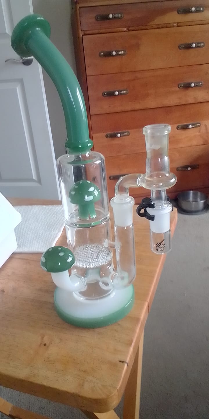 Customer photo review of CLASSIC GLASS RECLAIM CATCHER