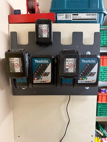 Customer photo review of Wandhalterung für Makita Akkus & Ladegeräte