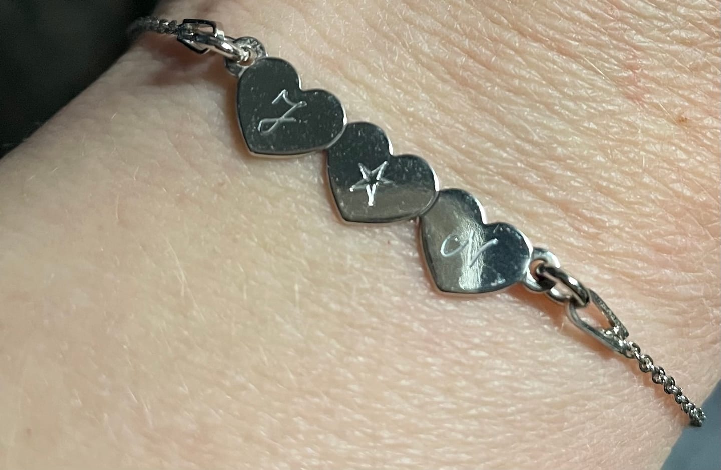 Customer photo review of Armband d’amour mit Gravur 3 Herzen
