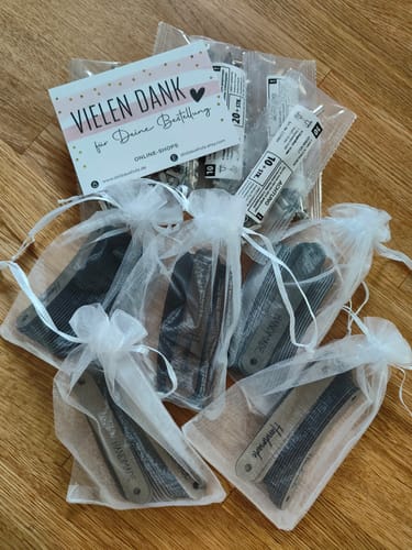 Customer photo review of Label-Set "HANDMADE" - Beige - CS0018 - für Häkelkörbe etc.