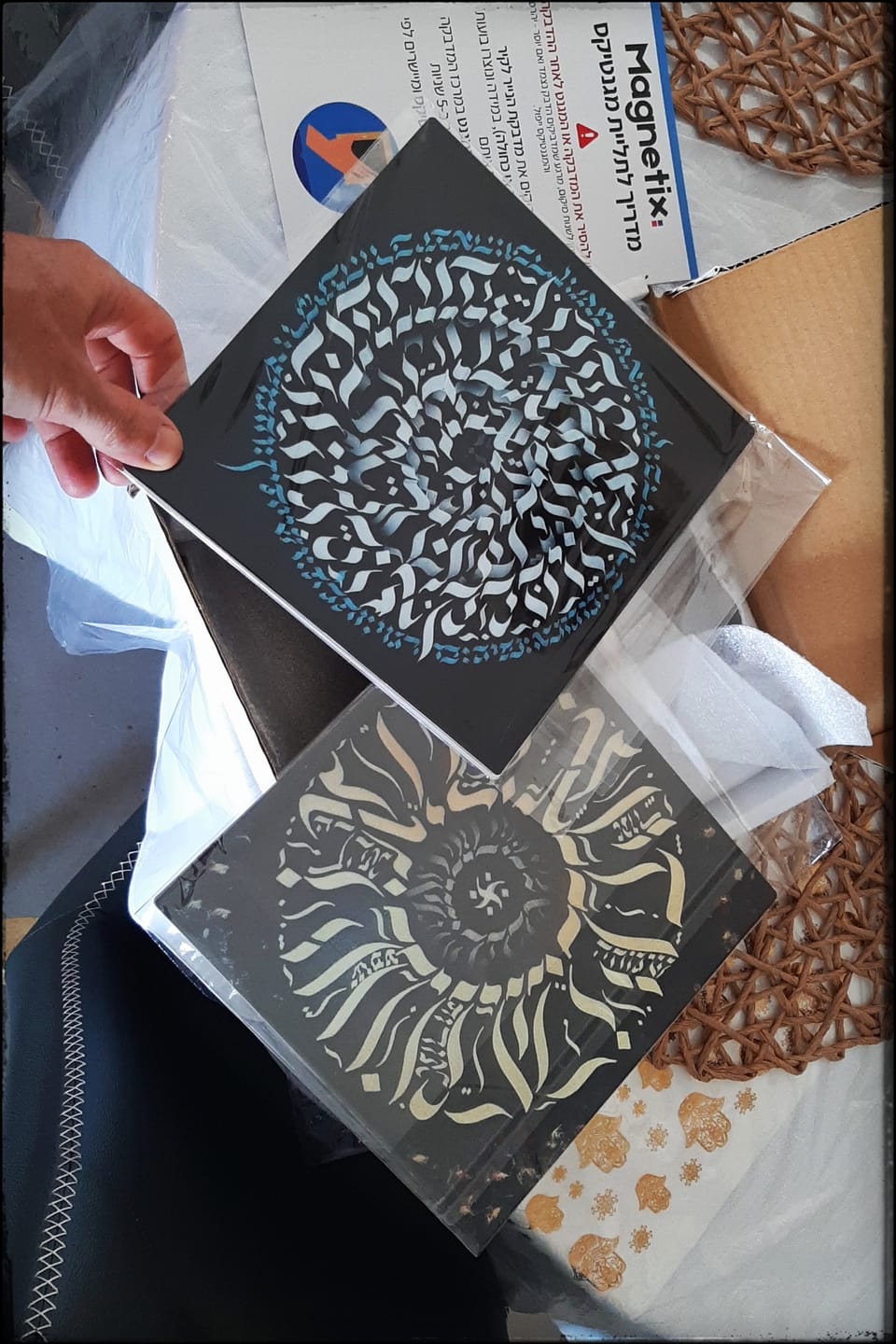 Customer photo review of קיר תמונות מתמגנטות