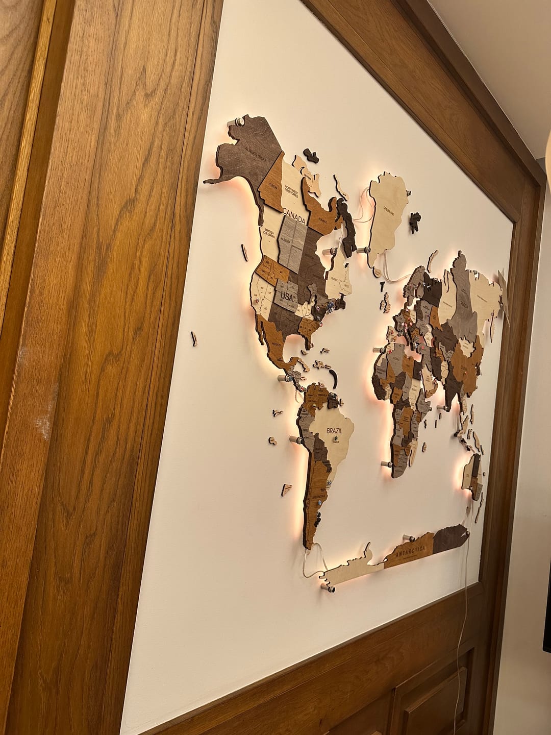 Customer photo review of 3D LED Wooden World Map 3.0 Multicolor