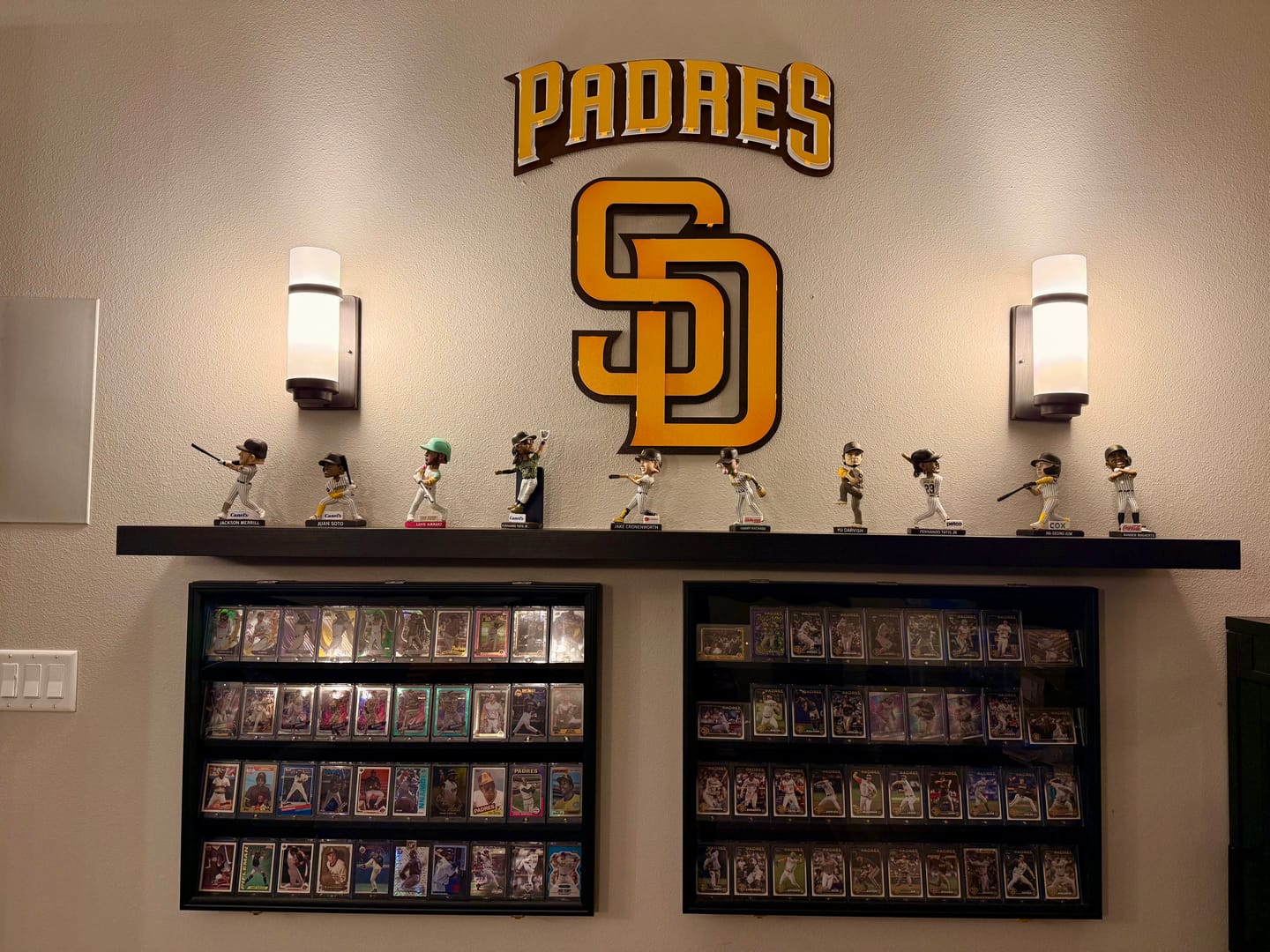 Customer photo review of San Diego Padres "SD" 3D Vintage Metal Wall Art