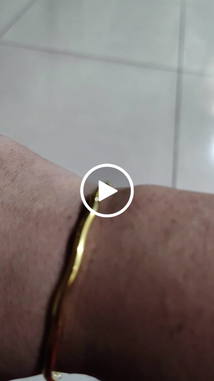 Customer video review of Wave Bracelet