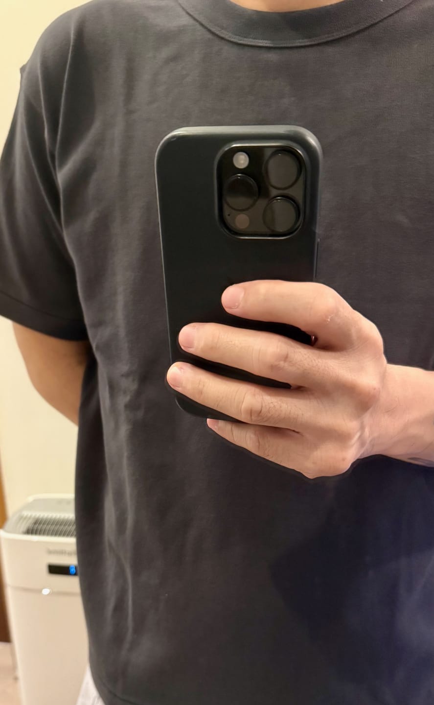 Customer photo review of Loopwheel Tubular Athletic T-Shirt - Vintage Black