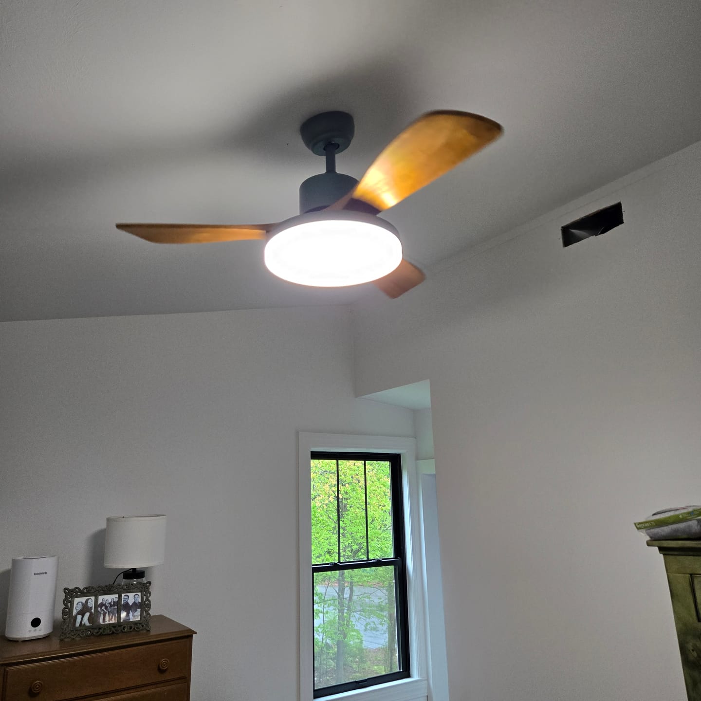 Customer photo review of WOMO Scandi Reversible Ceiling Fan with Light-WM5002