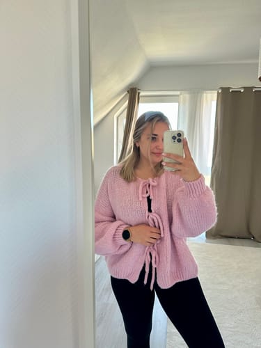 Customer photo review of Oversized Cardigan mit Schleifen