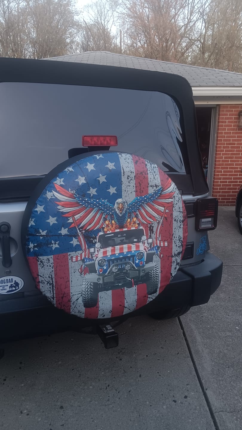 Customer photo review of I Am An American Jeep Automotive Spare Tire Cover