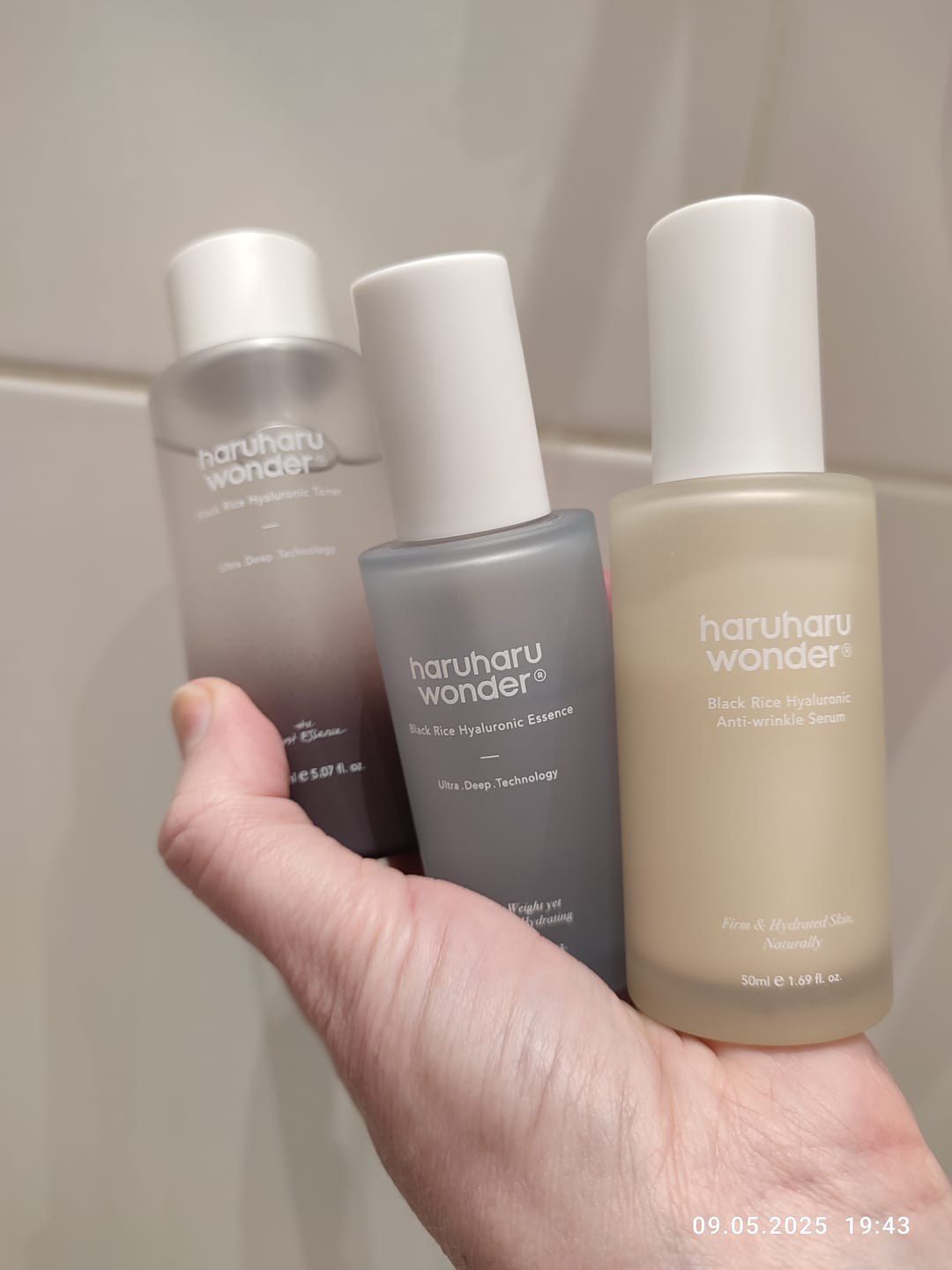 Customer photo review of Hialuronskābes serums ar melno rīsu ekstraktu Haruharu WONDER Black Rice Hyaluronic Anti-Wrinkle Serum