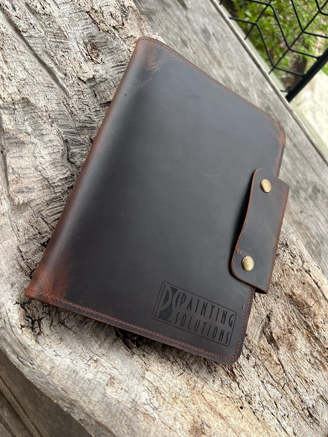 Customer photo review of 2025 Leather Planner, Personalized Refillable Leather Journal A5 Size + Free Pen
