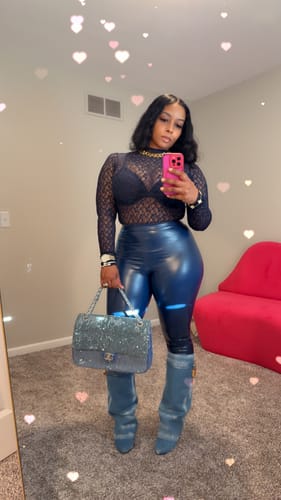 Customer photo review of Vinyl Legging