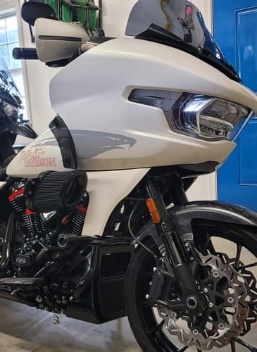 Customer photo review of Color Matched hand guard with LED for Harley Touring & Softails