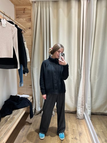 Customer photo review of Sweater Cuello Tortuga Black