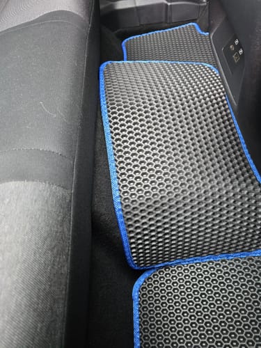 Customer photo review of Auto Fußmatten nach Maß - Komplettset