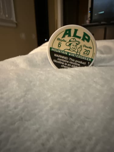 Customer photo review of Mountain Wintergreen Nicotine Pouches