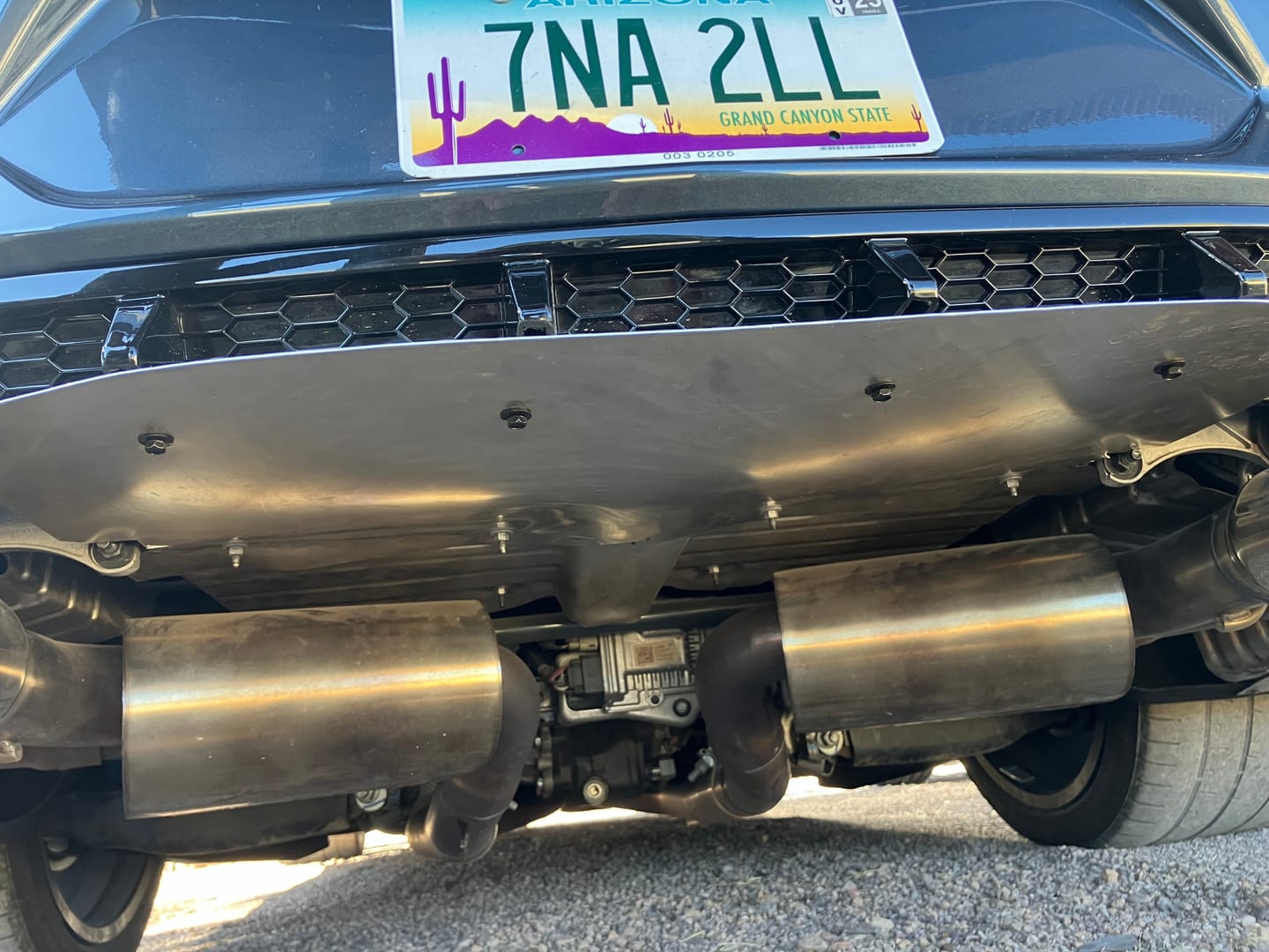 Customer photo review of 2016-2025 Chevy Camaro Evo Style Shark Fins Rear Diffuser Quad/Single Tips SS/RS/LT & ZL1 w/ Smoke Reflectors