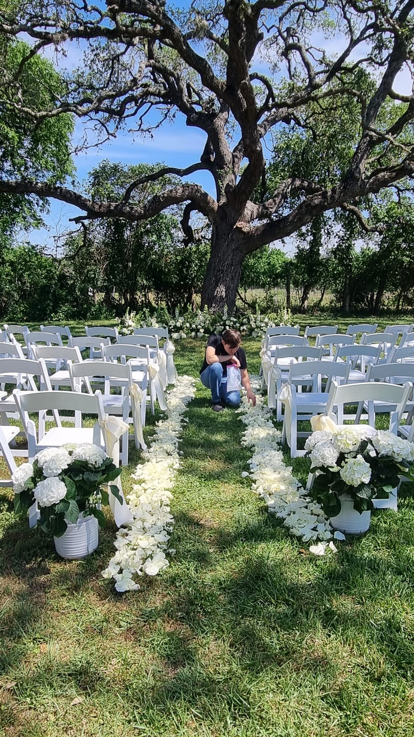 Customer photo review of White Rose Petals